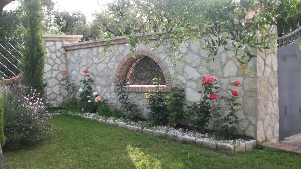 Canneto  Il Giardino Degli Ulivi Bed & Breakfast エクステリア 写真