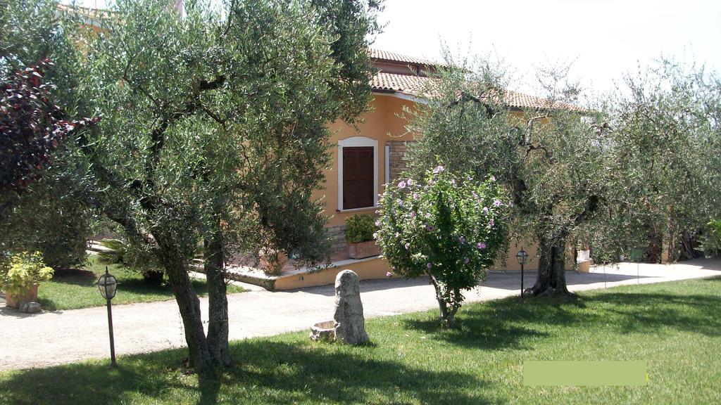 Canneto  Il Giardino Degli Ulivi Bed & Breakfast エクステリア 写真